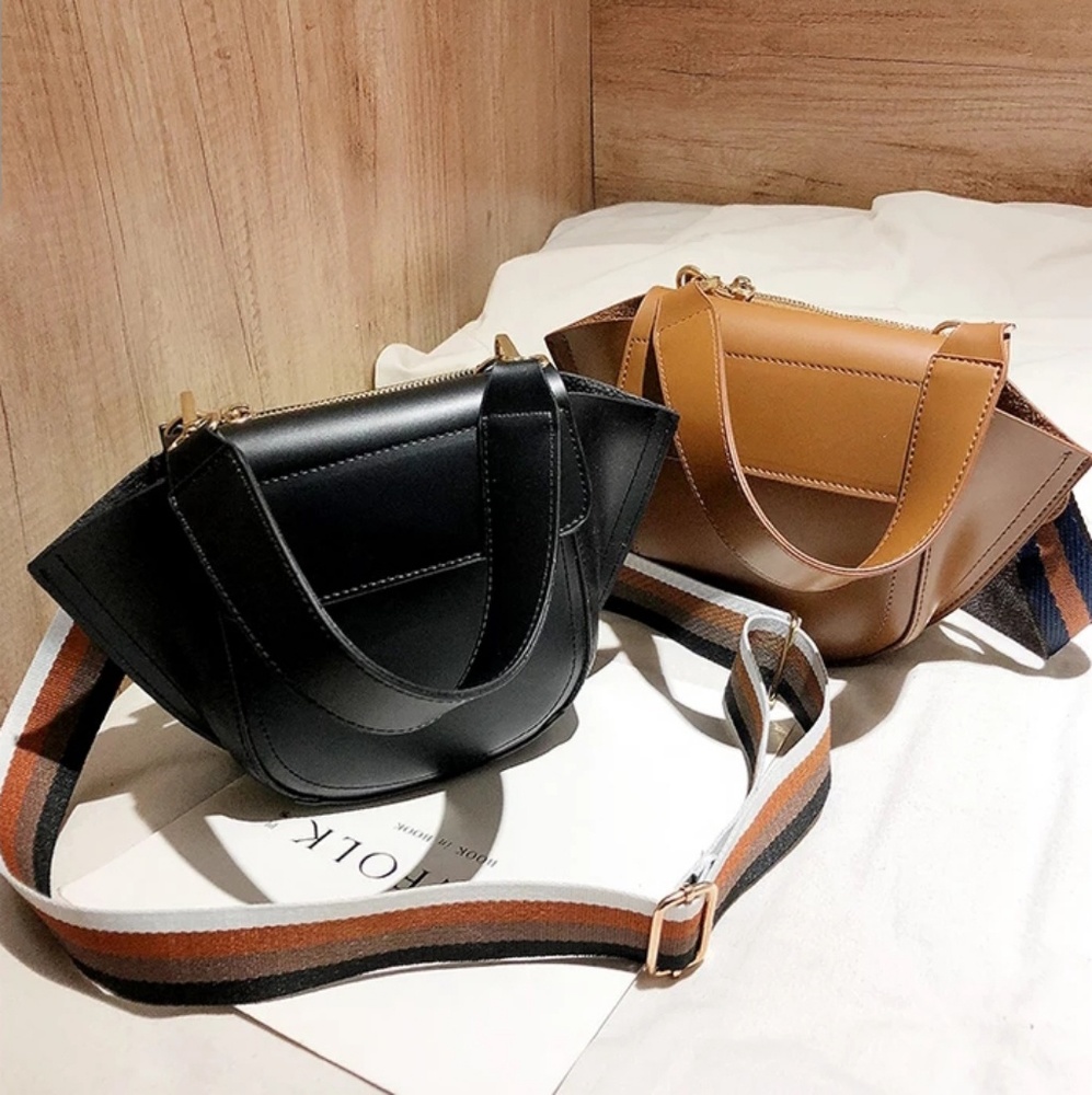 NEW REIMS Leather Shoulder Crossbody Wrist Purse - Picture 6 of 7